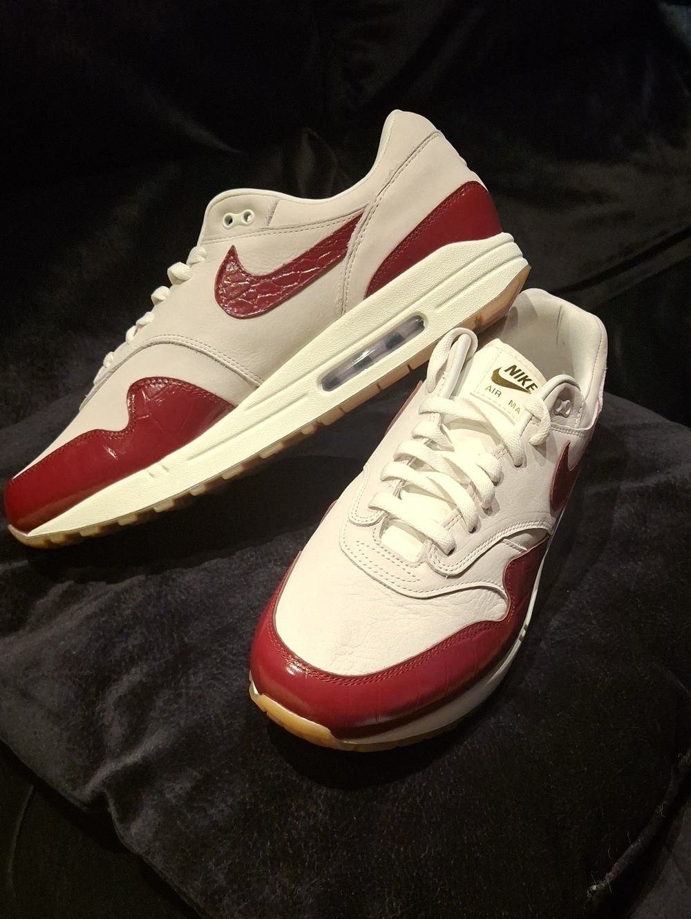 Nike Air Max Sneakers - White & Burgundy Red